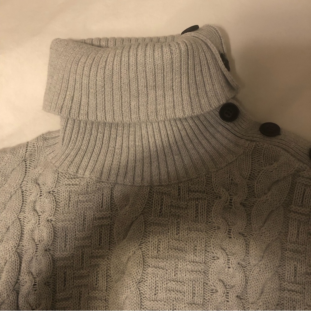 L.O.G.G. Gray Sweater❗️ - Picture 3 of 12